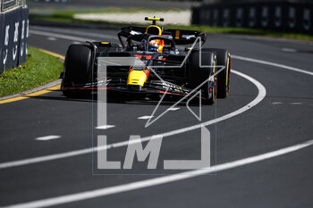 2023-03-31 - 11 PEREZ Sergio (mex), Red Bull Racing RB19, action during the Formula 1 Rolex Australian Grand Prix 2023, 3rd round of the 2023 Formula One World Championship from March 31 to April 2, 2023 on the Albert Park Circuit, in Melbourne, Australia - F1 - AUSTRALIAN GRAND PRIX 2023 - FORMULA 1 - MOTORS