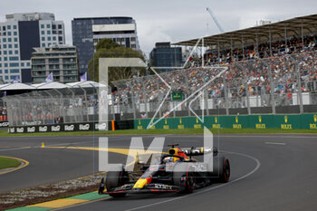 2023-04-01 - 01 VERSTAPPEN Max (nld), Red Bull Racing RB19, action during the Formula 1 Rolex Australian Grand Prix 2023, 3rd round of the 2023 Formula One World Championship from March 31 to April 2, 2023 on the Albert Park Circuit, in Melbourne, Australia - F1 - AUSTRALIAN GRAND PRIX 2023 - FORMULA 1 - MOTORS