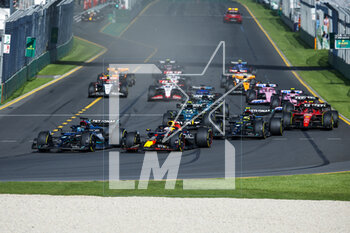 2023-04-02 - Start of the race, 01 VERSTAPPEN Max (nld), Red Bull Racing RB19, 63 RUSSELL George (gbr), Mercedes AMG F1 Team W14, action during the Formula 1 Rolex Australian Grand Prix 2023, 3rd round of the 2023 Formula One World Championship from March 31 to April 2, 2023 on the Albert Park Circuit, in Melbourne, Australia - F1 - AUSTRALIAN GRAND PRIX 2023 - RACE - FORMULA 1 - MOTORS