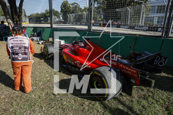 2023-04-02 - 16 LECLERC Charles (mco), Scuderia Ferrari SF-23, crash, accident, during the Formula 1 Rolex Australian Grand Prix 2023, 3rd round of the 2023 Formula One World Championship from March 31 to April 2, 2023 on the Albert Park Circuit, in Melbourne, Australia - F1 - AUSTRALIAN GRAND PRIX 2023 - RACE - FORMULA 1 - MOTORS