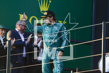 2023-04-02 - ALONSO Fernando (spa), Aston Martin F1 Team AMR23, portrait podium celebration during the Formula 1 Rolex Australian Grand Prix 2023, 3rd round of the 2023 Formula One World Championship from March 31 to April 2, 2023 on the Albert Park Circuit, in Melbourne, Australia - F1 - AUSTRALIAN GRAND PRIX 2023 - RACE - FORMULA 1 - MOTORS