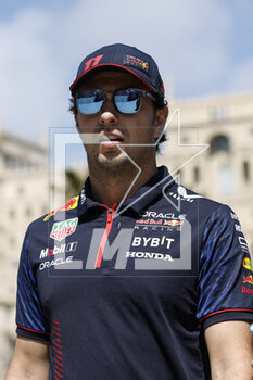 2023-04-27 - PEREZ Sergio (mex), Red Bull Racing RB19, portrait during the Formula 1 Azerbaijan Grand Prix 2023, 4th round of the 2023 Formula One World Championship from April 28 to 30, 2023 on the Baku City Circuit, in Baku, Azerbaijan - F1 - AZERBAIJAN GRAND PRIX 2023 - FORMULA 1 - MOTORS