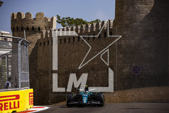 2023-04-28 - 14 ALONSO Fernando (spa), Aston Martin F1 Team AMR23, action during the Formula 1 Azerbaijan Grand Prix 2023, 4th round of the 2023 Formula One World Championship from April 28 to 30, 2023 on the Baku City Circuit, in Baku, Azerbaijan - F1 - AZERBAIJAN GRAND PRIX 2023 - FORMULA 1 - MOTORS
