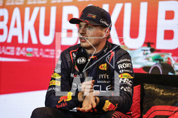 2023-04-28 - VERSTAPPEN Max (ned), Red Bull Racing RB19, portrait during the Formula 1 Azerbaijan Grand Prix 2023, 4th round of the 2023 Formula One World Championship from April 28 to 30, 2023 on the Baku City Circuit, in Baku, Azerbaijan - F1 - AZERBAIJAN GRAND PRIX 2023 - FORMULA 1 - MOTORS