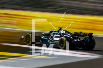 2023-04-28 - 63 RUSSELL George (gbr), Mercedes AMG F1 Team W14, action during the Formula 1 Azerbaijan Grand Prix 2023, 4th round of the 2023 Formula One World Championship from April 28 to 30, 2023 on the Baku City Circuit, in Baku, Azerbaijan - F1 - AZERBAIJAN GRAND PRIX 2023 - FORMULA 1 - MOTORS