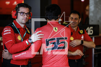 2023-04-29 - SAINZ Carlos (spa), Scuderia Ferrari SF-23, portrait during the Formula 1 Azerbaijan Grand Prix 2023, 4th round of the 2023 Formula One World Championship from April 28 to 30, 2023 on the Baku City Circuit, in Baku, Azerbaijan - F1 - AZERBAIJAN GRAND PRIX 2023 - FORMULA 1 - MOTORS
