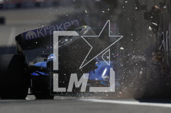 2023-04-29 - 02 SARGEANT Logan (usa), Williams Racing FW45, action crash, accident, during the Formula 1 Azerbaijan Grand Prix 2023, 4th round of the 2023 Formula One World Championship from April 28 to 30, 2023 on the Baku City Circuit, in Baku, Azerbaijan - F1 - AZERBAIJAN GRAND PRIX 2023 - FORMULA 1 - MOTORS