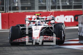 2023-04-30 - 27 HULKENBERG Nico (ger), Haas F1 Team VF-23 Ferrari, action during the Formula 1 Azerbaijan Grand Prix 2023, 4th round of the 2023 Formula One World Championship from April 28 to 30, 2023 on the Baku City Circuit, in Baku, Azerbaijan - F1 - AZERBAIJAN GRAND PRIX 2023 - RACE - FORMULA 1 - MOTORS