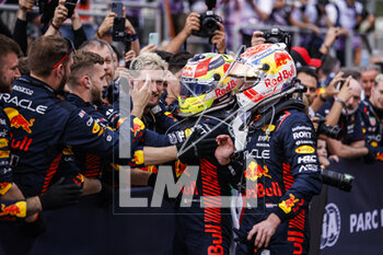 2023-04-30 - PEREZ Sergio (mex), Red Bull Racing RB19, portrait celebrating the victory VERSTAPPEN Max (ned), Red Bull Racing RB19, portrait during the Formula 1 Azerbaijan Grand Prix 2023, 4th round of the 2023 Formula One World Championship from April 28 to 30, 2023 on the Baku City Circuit, in Baku, Azerbaijan - F1 - AZERBAIJAN GRAND PRIX 2023 - RACE - FORMULA 1 - MOTORS
