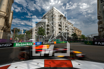 2023-04-30 - 01 VERSTAPPEN Max (nld), Red Bull Racing RB19, action during the Formula 1 Azerbaijan Grand Prix 2023, 4th round of the 2023 Formula One World Championship from April 28 to 30, 2023 on the Baku City Circuit, in Baku, Azerbaijan - F1 - AZERBAIJAN GRAND PRIX 2023 - RACE - FORMULA 1 - MOTORS