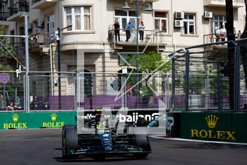 2023-04-30 - 44 HAMILTON Lewis (gbr), Mercedes AMG F1 Team W14, action during the Formula 1 Azerbaijan Grand Prix 2023, 4th round of the 2023 Formula One World Championship from April 28 to 30, 2023 on the Baku City Circuit, in Baku, Azerbaijan - F1 - AZERBAIJAN GRAND PRIX 2023 - RACE - FORMULA 1 - MOTORS