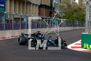 2023-04-30 - 63 RUSSELL George (gbr), Mercedes AMG F1 Team W14, action during the Formula 1 Azerbaijan Grand Prix 2023, 4th round of the 2023 Formula One World Championship from April 28 to 30, 2023 on the Baku City Circuit, in Baku, Azerbaijan - F1 - AZERBAIJAN GRAND PRIX 2023 - RACE - FORMULA 1 - MOTORS