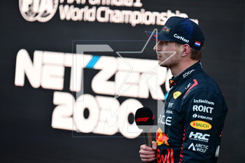 2023-04-28 - VERSTAPPEN Max (ned), Red Bull Racing RB19, portrait during the Formula 1 Azerbaijan Grand Prix 2023, 4th round of the 2023 Formula One World Championship from April 28 to 30, 2023 on the Baku City Circuit, in Baku, Azerbaijan - F1 - AZERBAIJAN GRAND PRIX 2023 - RACE - FORMULA 1 - MOTORS