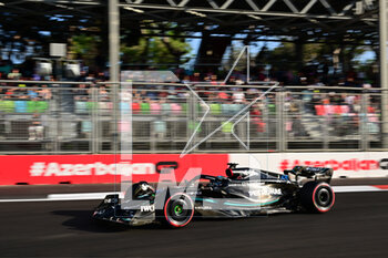2023-04-28 - 63 RUSSELL George (gbr), Mercedes AMG F1 Team W14, action during the Formula 1 Azerbaijan Grand Prix 2023, 4th round of the 2023 Formula One World Championship from April 28 to 30, 2023 on the Baku City Circuit, in Baku, Azerbaijan - F1 - AZERBAIJAN GRAND PRIX 2023 - RACE - FORMULA 1 - MOTORS