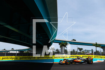 2023-05-05 - 81 PIASTRI Oscar (aus), McLaren F1 Team MCL60, action during the Formula 1 Crypto.com Miami Grand Prix 2023, 5th round of the 2023 Formula One World Championship from May 05 to 07, 2023 on the Miami International Autodrome, in Miami Gardens, Florida, United States of America - F1 - MIAMI GRAND PRIX 2023 - FORMULA 1 - MOTORS