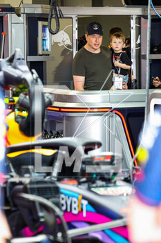 2023-05-06 - MUSK Elon, founder & CEO of SpaceX & Tesla, with his son X Æ A-12 in the Red Bull Racing paddock during the Formula 1 Crypto.com Miami Grand Prix 2023, 5th round of the 2023 Formula One World Championship from May 05 to 07, 2023 on the Miami International Autodrome, in Miami Gardens, Florida, United States of America - F1 - MIAMI GRAND PRIX 2023 - FORMULA 1 - MOTORS