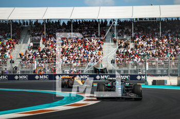 2023-05-06 - 63 RUSSELL George (gbr), Mercedes AMG F1 Team W14, 81 PIASTRI Oscar (aus), McLaren F1 Team MCL60, action during the Formula 1 Crypto.com Miami Grand Prix 2023, 5th round of the 2023 Formula One World Championship from May 05 to 07, 2023 on the Miami International Autodrome, in Miami Gardens, Florida, United States of America - F1 - MIAMI GRAND PRIX 2023 - FORMULA 1 - MOTORS