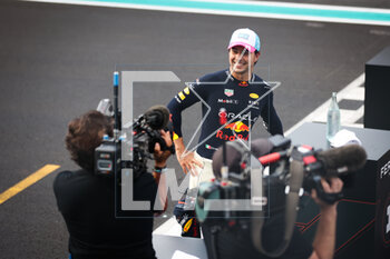 2023-05-06 - PEREZ Sergio (mex), Red Bull Racing RB19, portrait during the Formula 1 Crypto.com Miami Grand Prix 2023, 5th round of the 2023 Formula One World Championship from May 05 to 07, 2023 on the Miami International Autodrome, in Miami Gardens, Florida, United States of America - F1 - MIAMI GRAND PRIX 2023 - FORMULA 1 - MOTORS