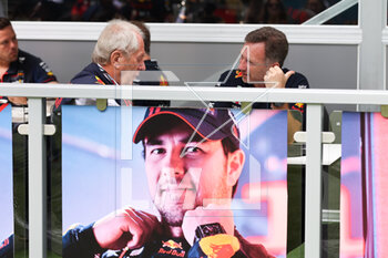 2023-05-07 - HORNER Christian (gbr), Team Principal of Red Bull Racing, MARKO Helmut (aut), Drivers’ Manager of Red Bull Racing, PEREZ Sergio (mex), Red Bull Racing RB19, portrait during the Formula 1 Crypto.com Miami Grand Prix 2023, 5th round of the 2023 Formula One World Championship from May 05 to 07, 2023 on the Miami International Autodrome, in Miami Gardens, Florida, United States of America - F1 - MIAMI GRAND PRIX 2023 - RACE - FORMULA 1 - MOTORS