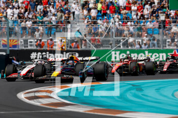 2023-05-07 - 01 VERSTAPPEN Max (nld), Red Bull Racing RB19, 20 MAGNUSSEN Kevin (den), Haas F1 Team VF-23 Ferrari, action during the Formula 1 Crypto.com Miami Grand Prix 2023, 5th round of the 2023 Formula One World Championship from May 05 to 07, 2023 on the Miami International Autodrome, in Miami Gardens, Florida, United States of America - F1 - MIAMI GRAND PRIX 2023 - RACE - FORMULA 1 - MOTORS