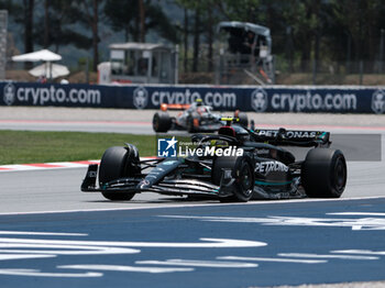 2023-06-02 - Lewis Hamilton during free tests 1 of Catalunya Grand Prix F1 at Circuit of Catalunya Barcelona on june  02, 2023 - FORMULA 1 AWS GRAN PREMIO DE ESPAÑA 2023 - PRACTICE 1 AND 2 - FORMULA 1 - MOTORS