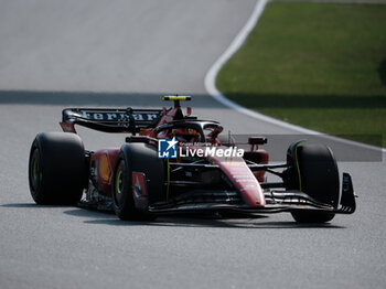 2023-06-02 - Carlos Sainz during free tests 2 of Catalunya Grand Prix F1 at Circuit of Catalunya Barcelona on june  02, 2023 - FORMULA 1 AWS GRAN PREMIO DE ESPAÑA 2023 - PRACTICE 1 AND 2 - FORMULA 1 - MOTORS
