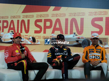 2023-06-03 - Carlos Sainz, Max Verstappen and Lando Norris during the presse conference of Catalunya Grand Prix F1 at Circuit of Catalunya Barcelona on june  03, 2023 - FORMULA 1 AWS GRAN PREMIO DE ESPAÑA 2023 - PRESS CONFERENCE - FORMULA 1 - MOTORS