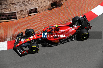 2023-05-26 - Carlos Sainz (SPA) Ferrari F1-23 - 2023 GRAND PRIX DE MONACO - FRIDAY - FREE PRACTICE 1 AND FREE PRACTICE 2 - FORMULA 1 - MOTORS
