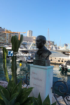 2023-05-27 - Luis Chiron Statue in Monaco Harbor - 2023 GRAND PRIX DE MONACO - SATURDAY - FREE PRACTICE 3 AND QUALIFY - FORMULA 1 - MOTORS