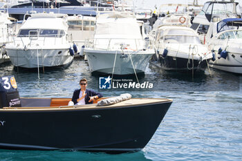 2023-05-26 - RUSSELL George (gbr), Mercedes AMG F1 Team W14, portrait arriving on a boat during the Formula 1 Grand Prix de Monaco 2023, 6th round of the 2023 Formula One World Championship from May 26 to 28, 2023 on the Circuit de Monaco, in Monaco - F1 - MONACO GRAND PRIX 2023 - FORMULA 1 - MOTORS