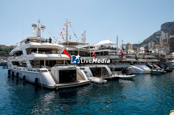 2023-05-27 - Yachts alongside the track during the Formula 1 Grand Prix de Monaco 2023, 6th round of the 2023 Formula One World Championship from May 26 to 28, 2023 on the Circuit de Monaco, in Monaco - F1 - MONACO GRAND PRIX 2023 - FORMULA 1 - MOTORS
