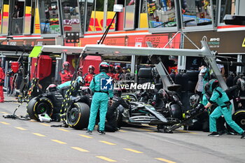 2023-05-28 - 44 HAMILTON Lewis (gbr), Mercedes AMG F1 Team W14, action pitstop during the Formula 1 Grand Prix de Monaco 2023, 6th round of the 2023 Formula One World Championship from May 26 to 28, 2023 on the Circuit de Monaco, in Monaco - F1 - MONACO GRAND PRIX 2023 - RACE - FORMULA 1 - MOTORS