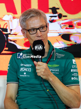 2023-06-02 - KRACK Mike (ger), Team Principal and CEO of Aston Martin F1 Team, portrait during the Formula 1 AWS Gran Premio de Espana 2023, 7th round of the 2023 Formula One World Championship from June 2 to 4, 2023 on the Circuit de Barcelona-Catalunya, in Montmelo, Spain - F1 - SPANISH GRAND PRIX 2023 - FORMULA 1 - MOTORS