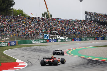 2023-06-03 - spectators, fans during the Formula 1 AWS Gran Premio de Espana 2023, 7th round of the 2023 Formula One World Championship from June 2 to 4, 2023 on the Circuit de Barcelona-Catalunya, in Montmelo, Spain - F1 - SPANISH GRAND PRIX 2023 - FORMULA 1 - MOTORS