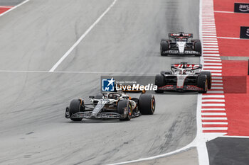 2023-06-04 - 81 PIASTRI Oscar (aus), McLaren F1 Team MCL60, action 20 MAGNUSSEN Kevin (den), Haas F1 Team VF-23 Ferrari, action during the Formula 1 AWS Gran Premio de Espana 2023, 7th round of the 2023 Formula One World Championship from June 2 to 4, 2023 on the Circuit de Barcelona-Catalunya, in Montmelo, Spain - F1 - SPANISH GRAND PRIX 2023 - RACE - FORMULA 1 - MOTORS