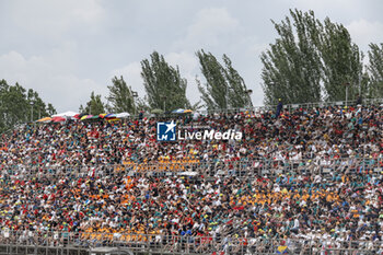 2023-06-04 - spectators, fans during the Formula 1 AWS Gran Premio de Espana 2023, 7th round of the 2023 Formula One World Championship from June 2 to 4, 2023 on the Circuit de Barcelona-Catalunya, in Montmelo, Spain - F1 - SPANISH GRAND PRIX 2023 - RACE - FORMULA 1 - MOTORS