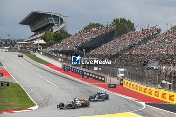 2023-06-04 - 81 PIASTRI Oscar (aus), McLaren F1 Team MCL60, action 10 GASLY Pierre (fra), Alpine F1 Team A523, action during the Formula 1 AWS Gran Premio de Espana 2023, 7th round of the 2023 Formula One World Championship from June 2 to 4, 2023 on the Circuit de Barcelona-Catalunya, in Montmelo, Spain - F1 - SPANISH GRAND PRIX 2023 - RACE - FORMULA 1 - MOTORS