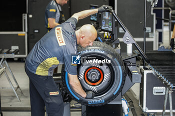 2023-06-15 - Pirelli tyres, pneus, tyre, pneu, technician during the Formula 1 Pirelli Grand Prix du Canada, 8th round of the 2023 Formula One World Championship from June 16 to 18, 2023 on the Circuit Gilles Villeneuve, in Montréal, Canada - F1 - CANADIAN GRAND PRIX 2023 - FORMULA 1 - MOTORS
