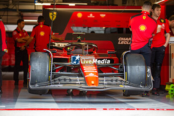 2023-06-15 - Scuderia Ferrari mechanicals at work 
during Day 1 of FORMULA 1 PIRELLI GRAND PRIX DU CANADA 2023 - from 15th to 18th June 2023 in Montreal, Quebec, Canada - FORMULA 1 PIRELLI GRAND PRIX DU CANADA 2023 - FORMULA 1 - MOTORS