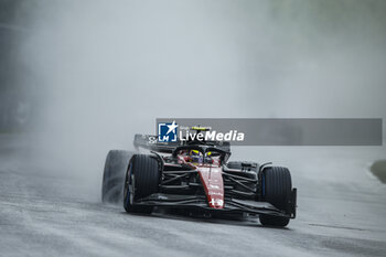2023-06-17 - 24 ZHOU Guanyu (chi), Alfa Romeo F1 Team Stake C43, action during the Formula 1 Pirelli Grand Prix du Canada, 8th round of the 2023 Formula One World Championship from June 16 to 18, 2023 on the Circuit Gilles Villeneuve, in Montréal, Canada - F1 - CANADIAN GRAND PRIX 2023 - FORMULA 1 - MOTORS