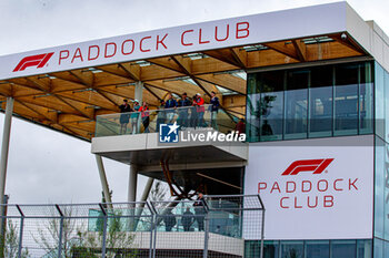 2023-06-17 - Paddock Club terrace
during Qualify session on Saturday 17th June - FORMULA 1 PIRELLI GRAND PRIX DU CANADA 2023 - from 15th to 18th June 2023 at Circuit Gilles Villeneuve, Montreal, Quebec, Canada - FORMULA 1 PIRELLI GRAND PRIX DU CANADA 2023 - FORMULA 1 - MOTORS