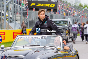 2023-06-18 - George Russell (GBR) Mercedes W14 E Performance
during Pre Race on Sunday 18th June - FORMULA 1 PIRELLI GRAND PRIX DU CANADA 2023 - from 15th to 18th June 2023 at Circuit Gilles Villeneuve, Montreal, Quebec, Canada - FORMULA 1 PIRELLI GRAND PRIX DU CANADA 2023 - FORMULA 1 - MOTORS