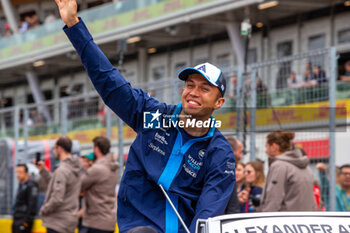 2023-06-18 - Alexander Albon (IND) Williams FW45
during Pre Race on Sunday 18th June - FORMULA 1 PIRELLI GRAND PRIX DU CANADA 2023 - from 15th to 18th June 2023 at Circuit Gilles Villeneuve, Montreal, Quebec, Canada - FORMULA 1 PIRELLI GRAND PRIX DU CANADA 2023 - FORMULA 1 - MOTORS
