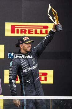 2023-06-18 - HAMILTON Lewis (gbr), Mercedes AMG F1 Team W14, portrait podium trophy during the Formula 1 Pirelli Grand Prix du Canada, 8th round of the 2023 Formula One World Championship from June 16 to 18, 2023 on the Circuit Gilles Villeneuve, in Montréal, Canada - F1 - CANADIAN GRAND PRIX 2023 - RACE - FORMULA 1 - MOTORS