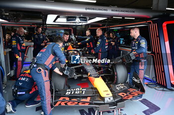 2023-06-18 - VERSTAPPEN Max (ned), Red Bull Racing RB19, portrait mechanic, mecanicien, mechanics during the Formula 1 Pirelli Grand Prix du Canada, 8th round of the 2023 Formula One World Championship from June 16 to 18, 2023 on the Circuit Gilles Villeneuve, in Montréal, Canada - F1 - CANADIAN GRAND PRIX 2023 - RACE - FORMULA 1 - MOTORS