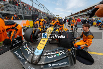 2023-06-18 - 81 PIASTRI Oscar (aus), McLaren F1 Team MCL60, during the Formula 1 Pirelli Grand Prix du Canada, 8th round of the 2023 Formula One World Championship from June 16 to 18, 2023 on the Circuit Gilles Villeneuve, in Montréal, Canada - F1 - CANADIAN GRAND PRIX 2023 - RACE - FORMULA 1 - MOTORS