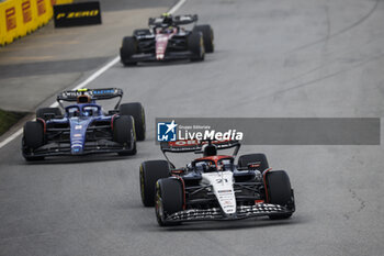 2023-06-18 - 21 DE VRIES Nyck (ned), Scuderia AlphaTauri AT04, action 02 SARGEANT Logan (usa), Williams Racing FW45, action during the Formula 1 Pirelli Grand Prix du Canada, 8th round of the 2023 Formula One World Championship from June 16 to 18, 2023 on the Circuit Gilles Villeneuve, in Montréal, Canada - F1 - CANADIAN GRAND PRIX 2023 - RACE - FORMULA 1 - MOTORS