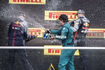 2023-06-18 - ALONSO Fernando (spa), Aston Martin F1 Team AMR23, portrait NEWEY Adrian (gbr), Chief Technical Officer of Red Bull Racing, portrait VERSTAPPEN Max (ned), Red Bull Racing RB19, portrait podium during the Formula 1 Pirelli Grand Prix du Canada, 8th round of the 2023 Formula One World Championship from June 16 to 18, 2023 on the Circuit Gilles Villeneuve, in Montréal, Canada - F1 - CANADIAN GRAND PRIX 2023 - RACE - FORMULA 1 - MOTORS
