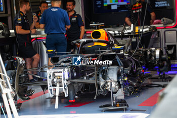 2023-06-29 - The Red Bull Racing RB19, mechanical detail of front suspensions and brakes during the 2023 Formula 1 Rolex Grosser Preis von Osterreich, 2023 Austrian Grand Prix, 9th round of the 2023 Formula One World Championship from June 30 to July 2, 2023 on the Red Bull Ring, in Spielberg, Austria - F1 - AUSTRIAN GRAND PRIX 2023 - FORMULA 1 - MOTORS