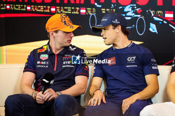 2023-06-29 - VERSTAPPEN Max (ned), Red Bull Racing RB19, DE VRIES Nyck (ned), Scuderia AlphaTauri AT04, portrait during the 2023 Formula 1 Rolex Grosser Preis von Osterreich, 2023 Austrian Grand Prix, 9th round of the 2023 Formula One World Championship from June 30 to July 2, 2023 on the Red Bull Ring, in Spielberg, Austria - F1 - AUSTRIAN GRAND PRIX 2023 - FORMULA 1 - MOTORS
